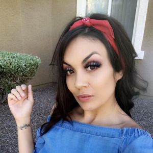 Meet your Posher, Lacey